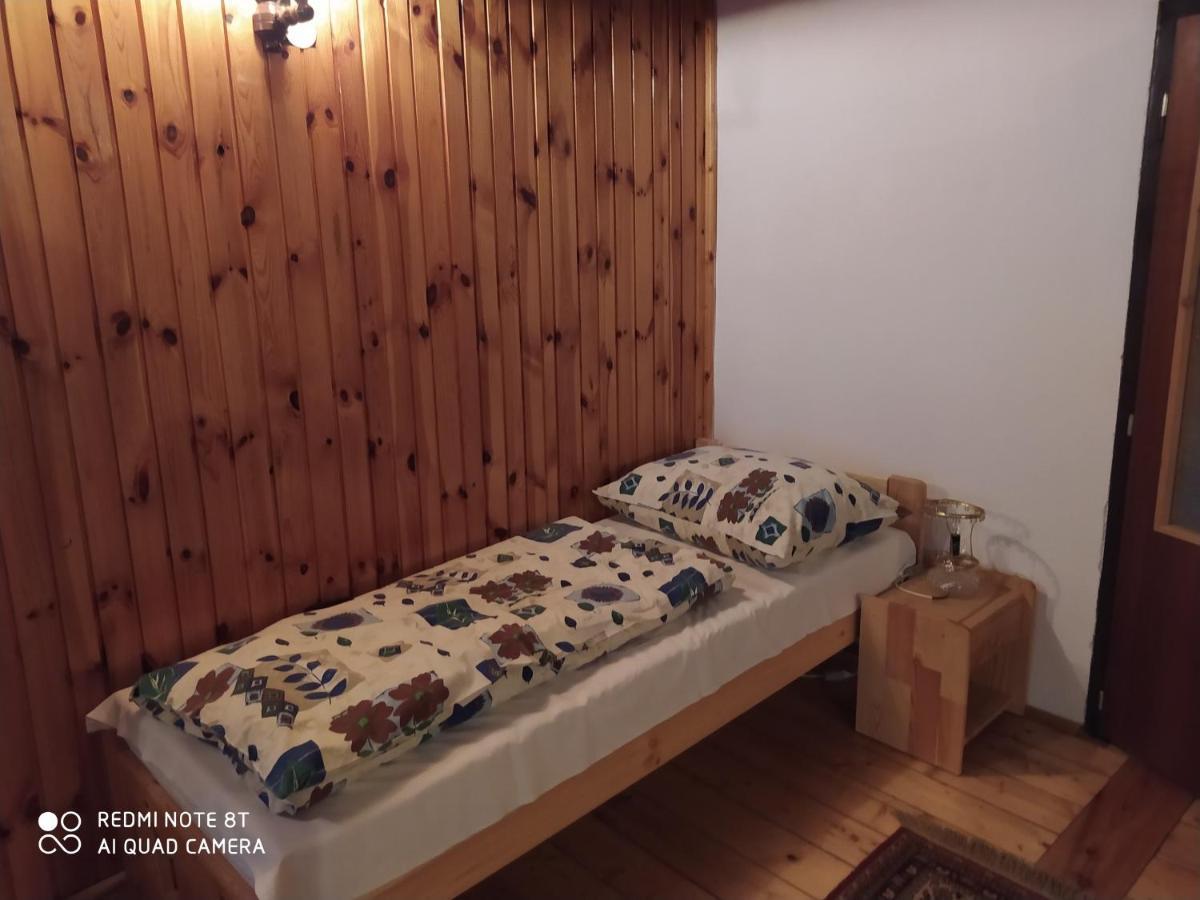 Chalupa Prazenica Liptovske Revuce Bagian luar foto